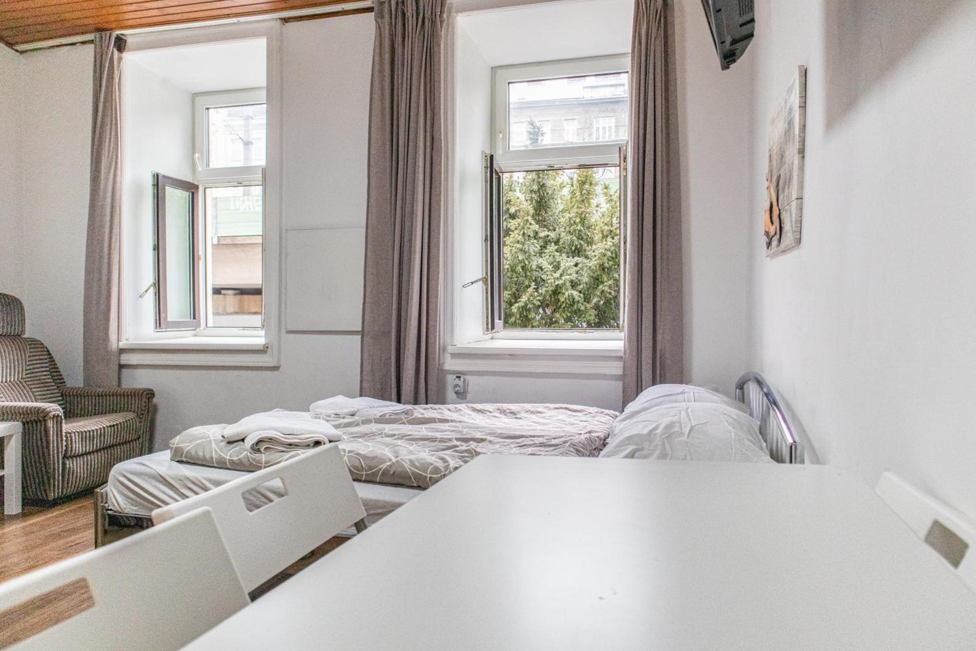 Affordable 1br Next To Millennium Tower *