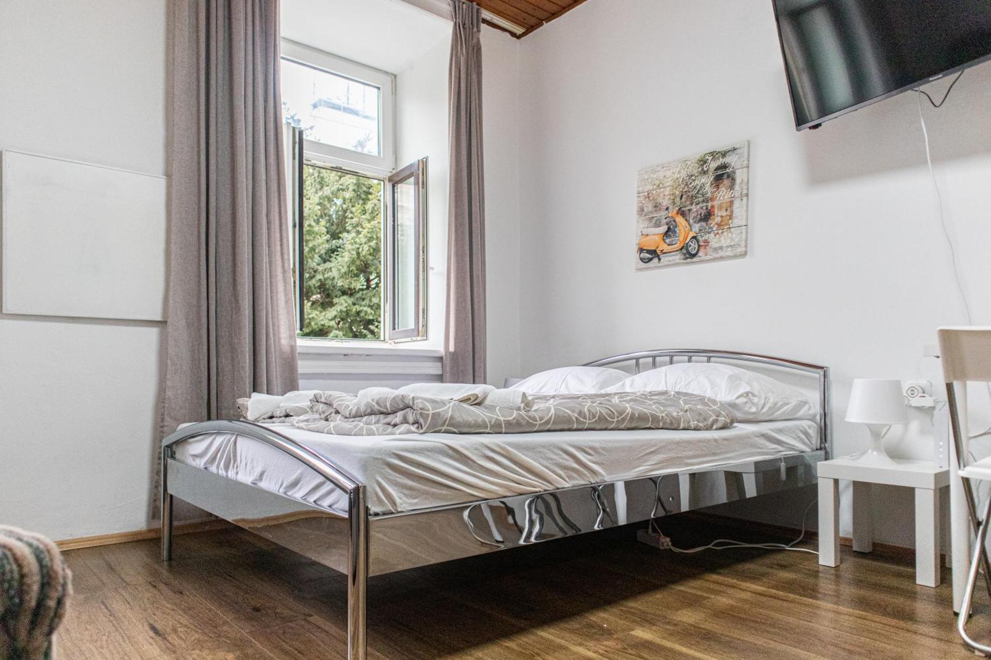Affordable 1br Next To Millennium Tower * Vienna